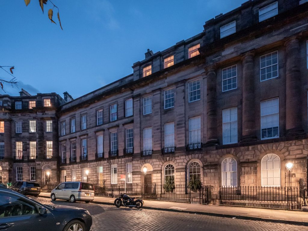 5 bed flat for sale in 29 (3F) Moray Place, New Town, Edinburgh EH3, £915,000