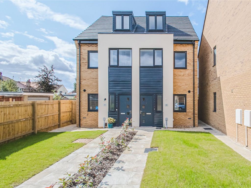 New home, 3 bed semi-detached house for sale in Stratton Villas, Stratton Road SN1, £349,000