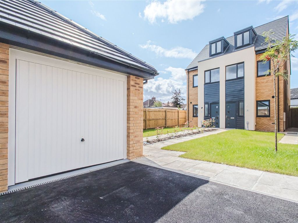 New home, 3 bed semi-detached house for sale in Stratton Villas, Stratton Road SN1, £349,000