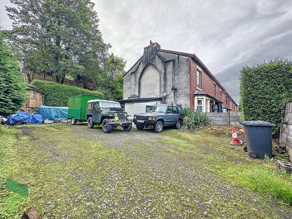 3 bed end terrace house for sale in Bolton Road, Blackburn BB2, £169,000