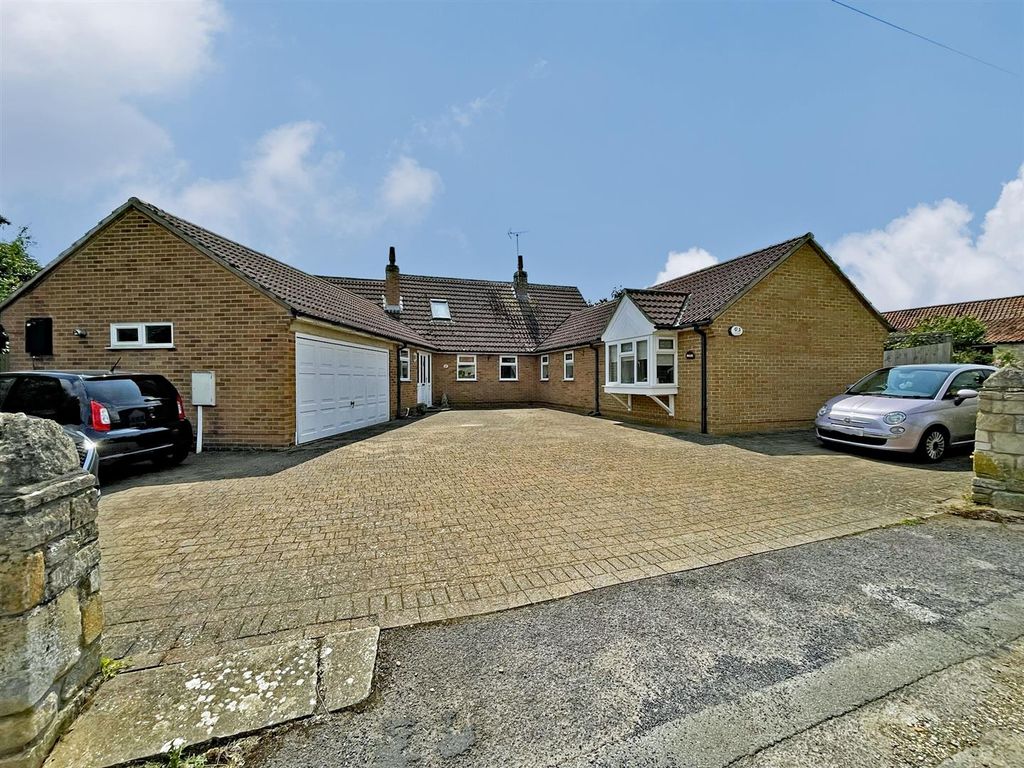 4 bed detached bungalow for sale in High Street, Carlby, Stamford PE9, £589,950