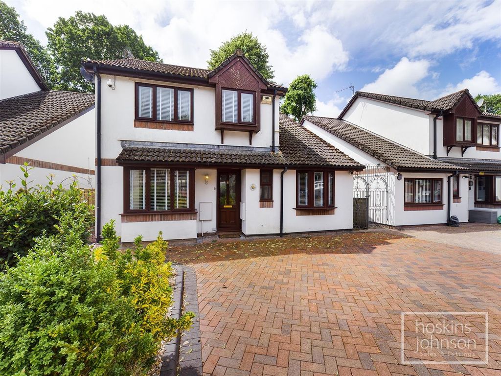 4 bed detached house for sale in The Grove, Glyncoch, Pontypridd CF37, £370,000
