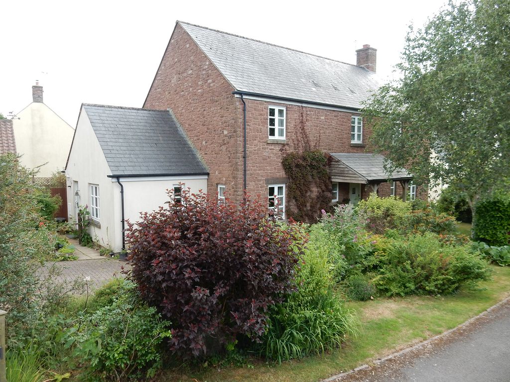 4 bed detached house for sale in De Clere Way, Trelleck Monmouth NP25, £675,000