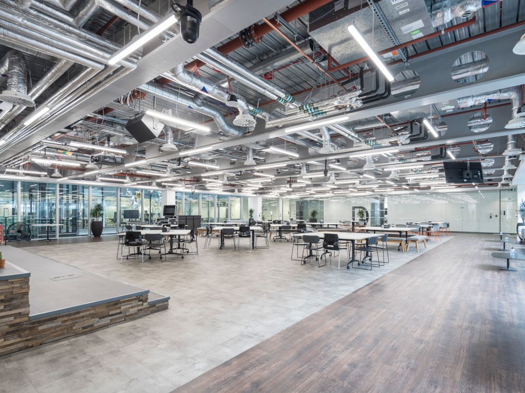 Office to let in Bishops Square, London E1, £2,351,560 pa