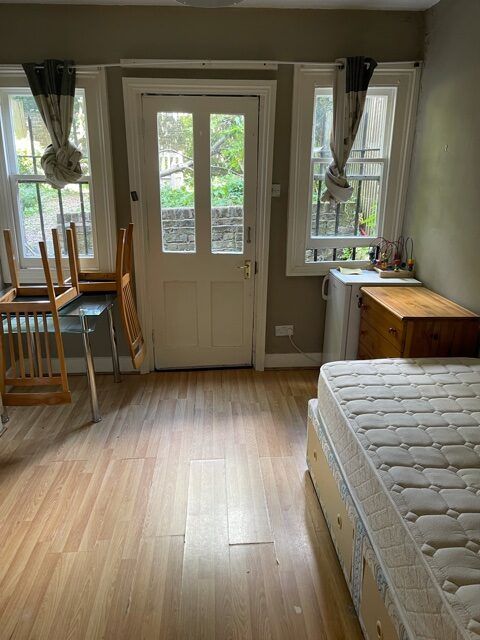 Room to rent in Holland Road, Holland Park/Shepherds Bush W14, £997 pcm