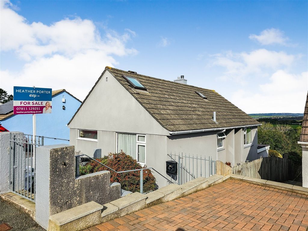 2 bed bungalow for sale in Hillside Road, Saltash PL12, £375,000