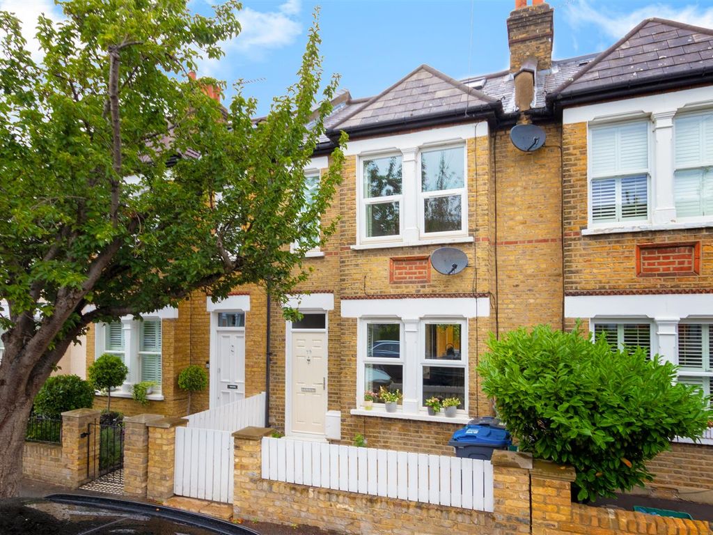 3 bed property for sale in Balfour Road, London SW19, £965,000