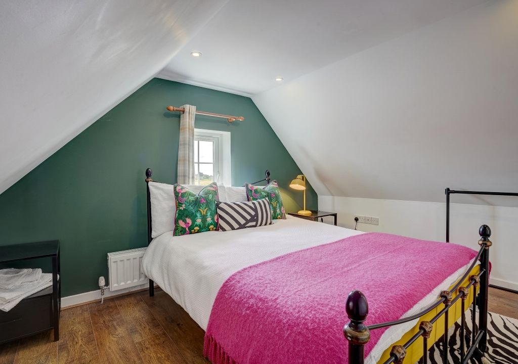 4 bed cottage for sale in Coast Road, Walcott, Norwich NR12, £500,000