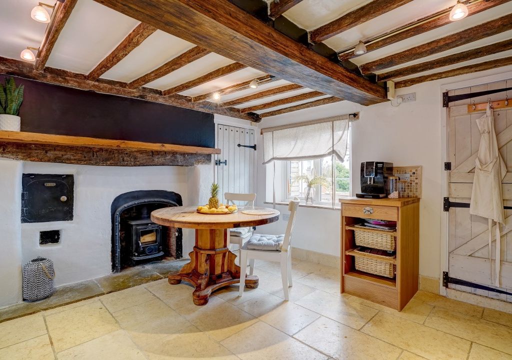 4 bed cottage for sale in Coast Road, Walcott, Norwich NR12, £500,000