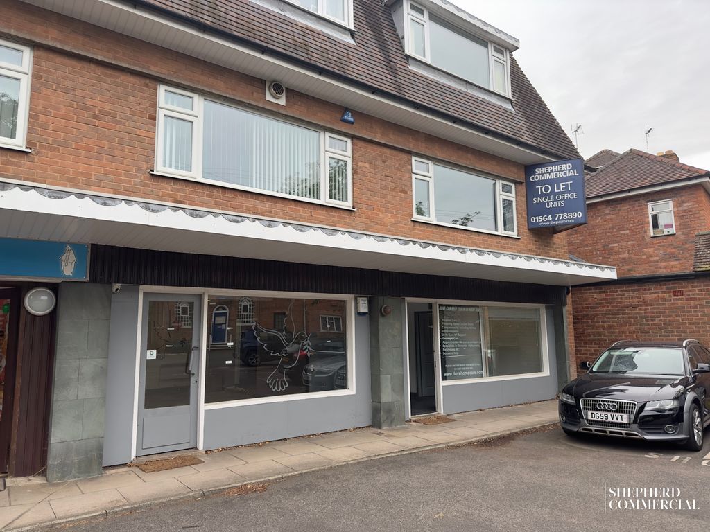 Retail premises to let in Fentham Road, Solihull B92, £12,000 pa
