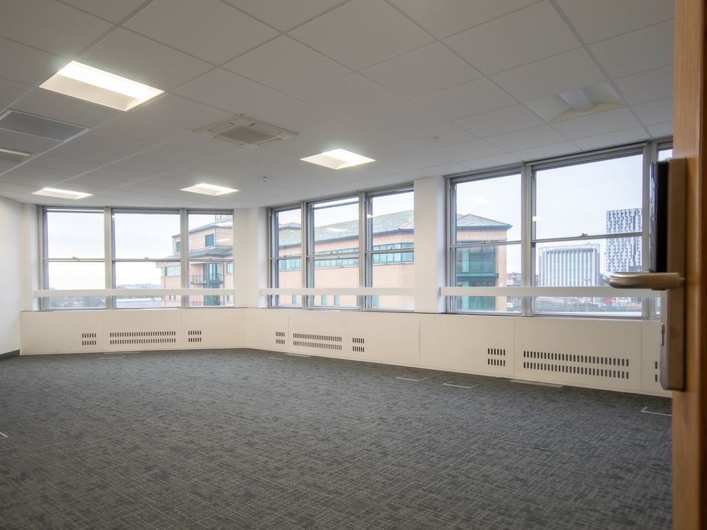 Office to let in Fitzalan Place, Cardiff CF24, £5,520 pa