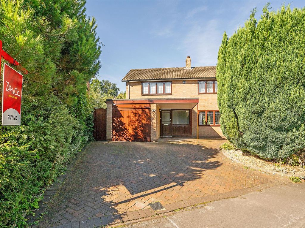 3 bed detached house for sale in Walcot Green, Dorridge, Solihull B93, £625,000