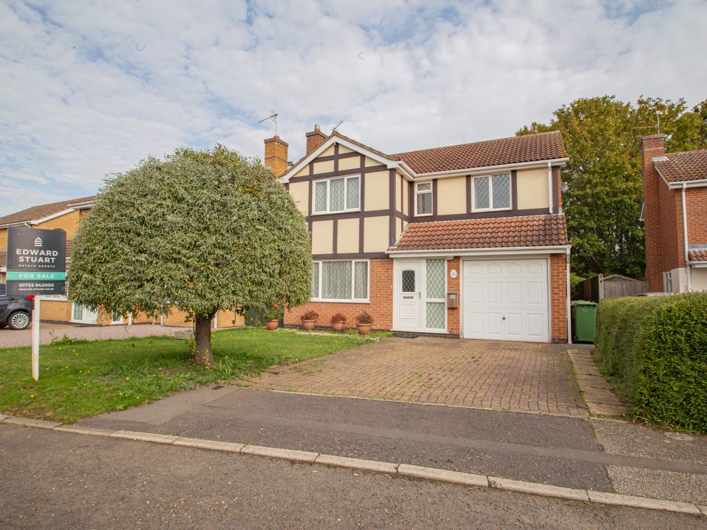 3 bed detached house for sale in Catherine Close, Orton Longueville, Peterborough PE2, £325,000
