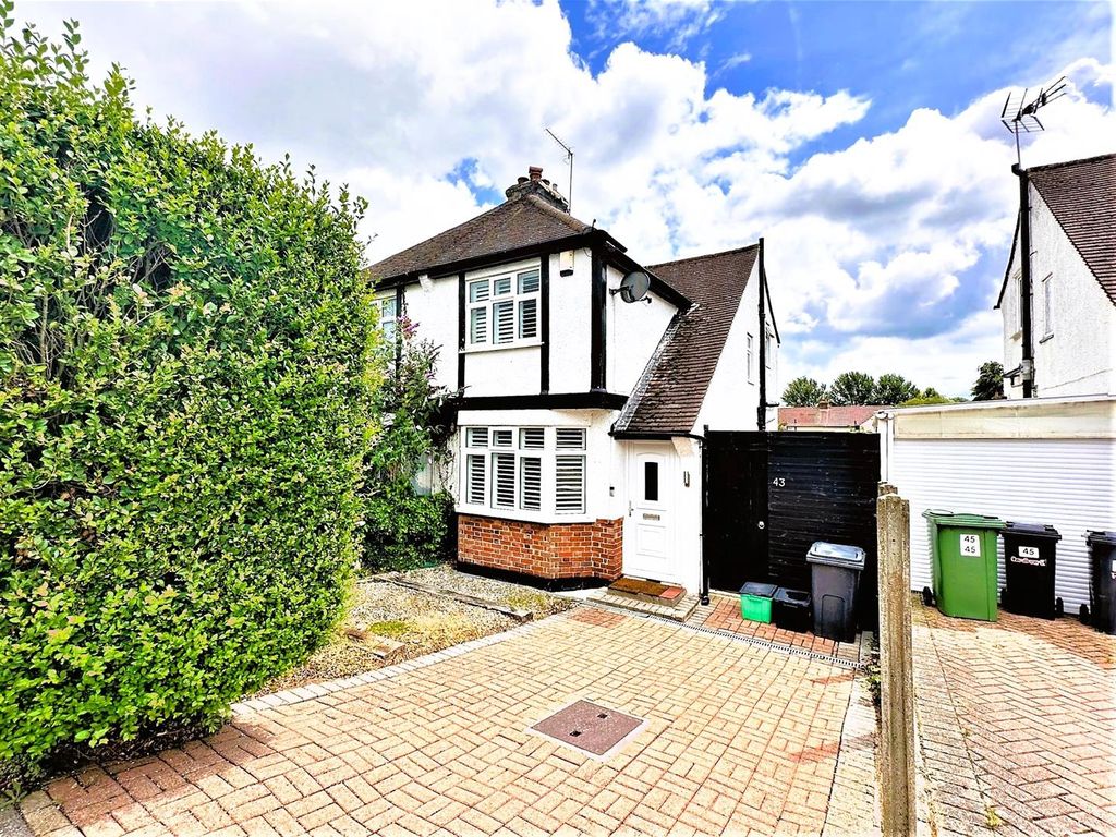 2 bed semi-detached house for sale in East Drive, Orpington BR5, £435,000