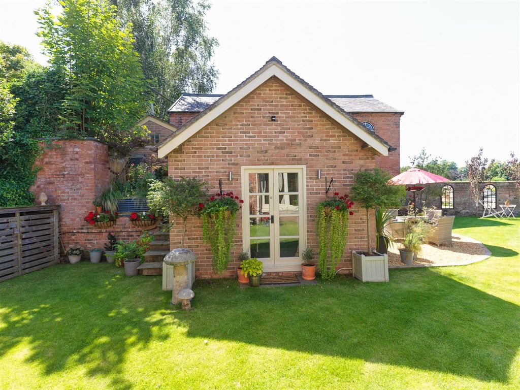 3 bed detached house for sale in Salford, Audlem, Cheshire CW3, £710,000