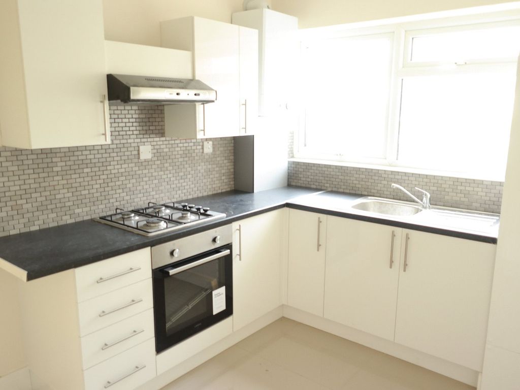 3 bed flat for sale in Bilsby Lodge, Chalklands, Wembley, Middlesex HA9, £375,000