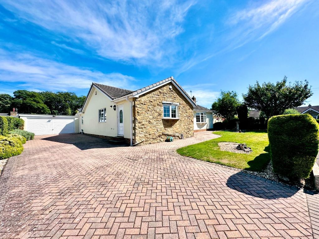 2 bed detached bungalow for sale in Ash Tree Garth, Barkston Ash, Tadcaster LS24, £450,000