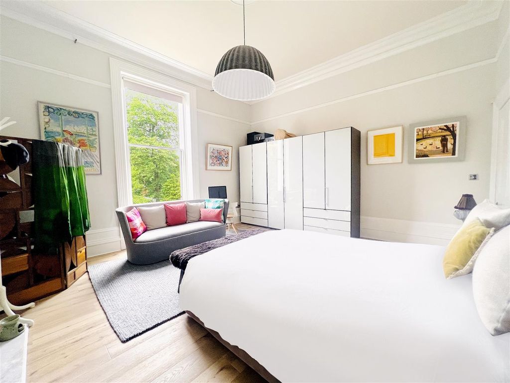 3 bed flat for sale in Green Walk, Bowdon, Altrincham WA14, £610,000