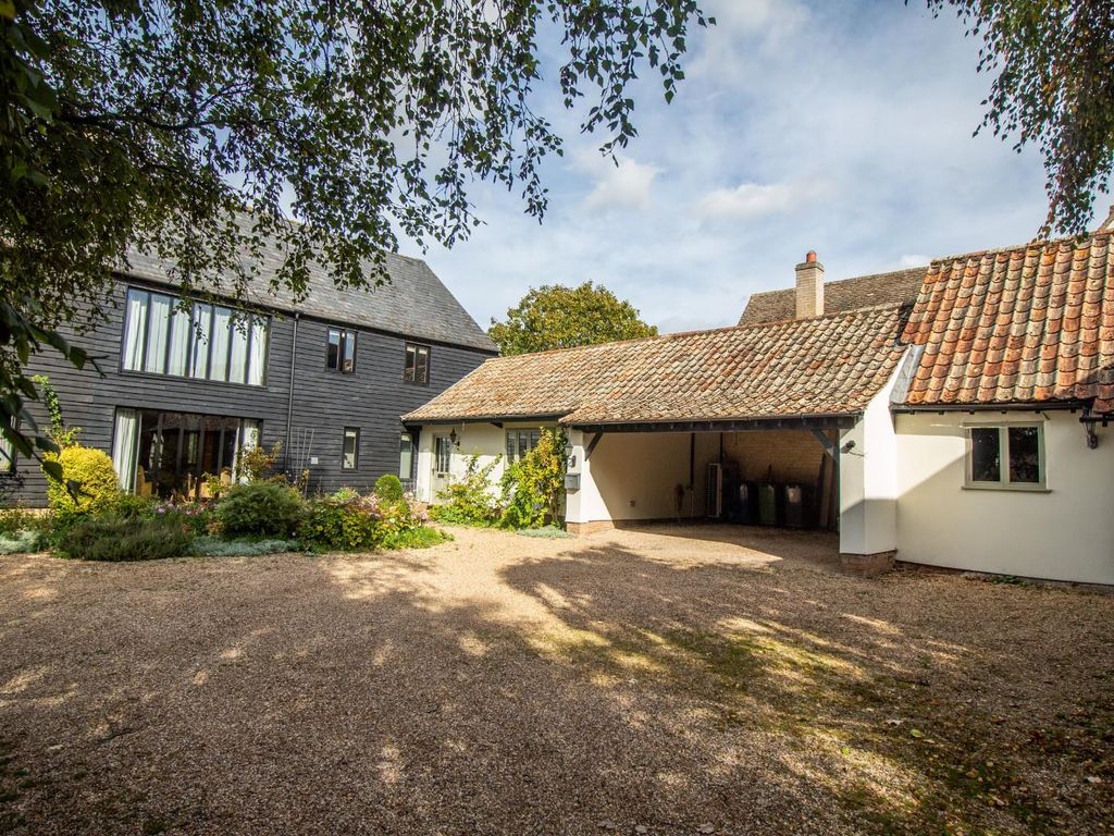 4 bed barn conversion for sale in Barton Road, Comberton, Cambridge CB23, £1,000,000