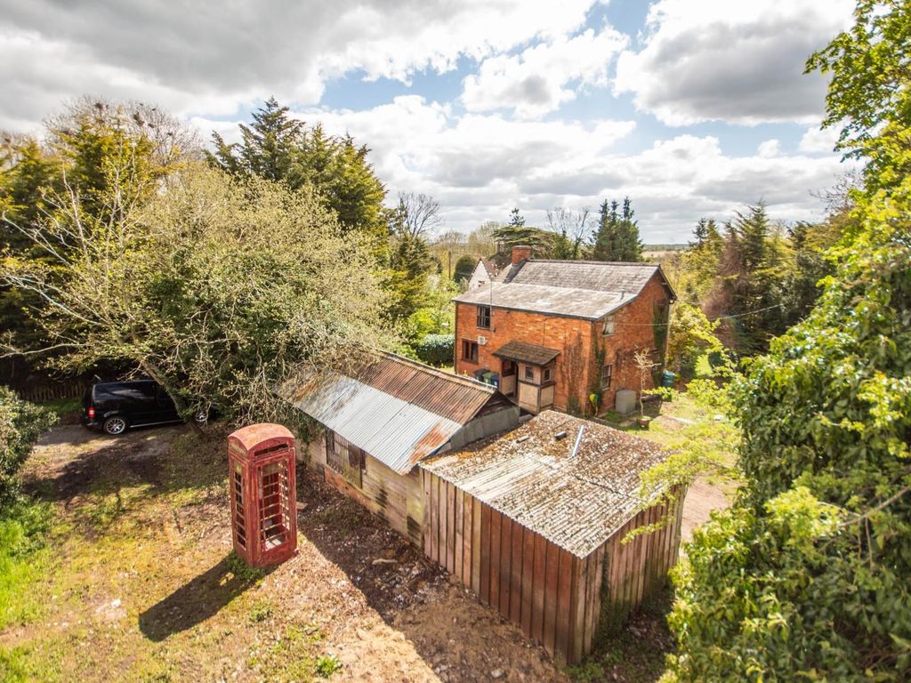 3 bed detached house for sale in Main Street, Caldecote, Cambridge CB23, £525,000