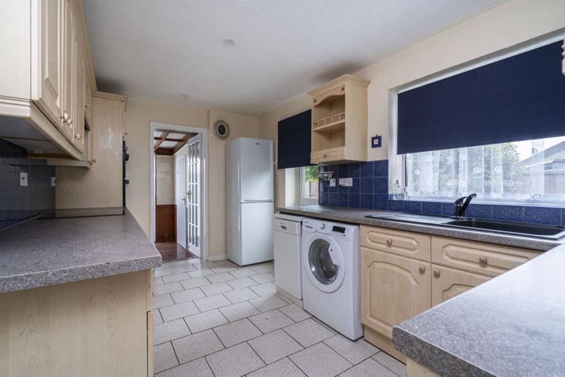 3 bed semi-detached bungalow for sale in Cestreham Crescent, Chesham HP5, £410,000