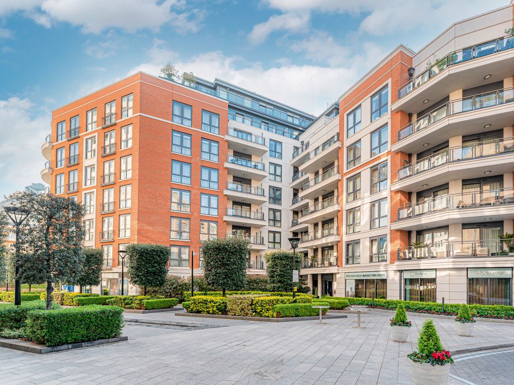 3 bed flat for sale in Chelsea Creek, 11 Park Street, London SW6, £1,800,000