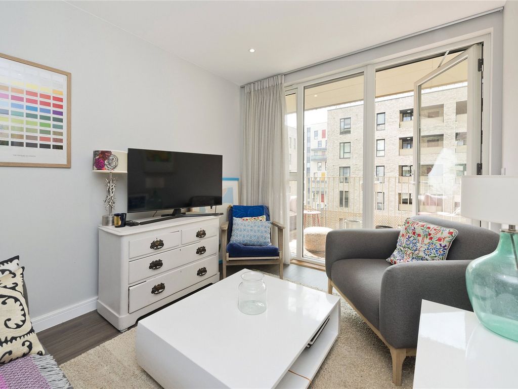1 bed flat for sale in Bollo Bridge Road, London W3, £375,000