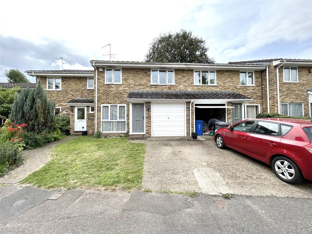 4 bed terraced house for sale in In The Ray, Maidenhead, Berkshire SL6, £550,000