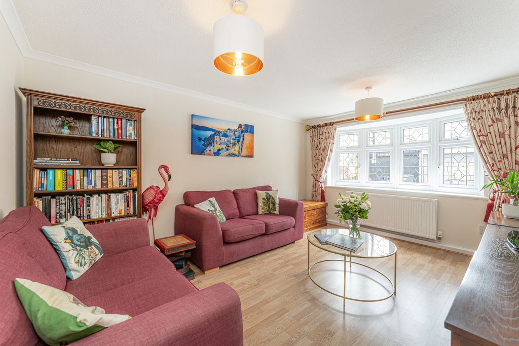 3 bed end terrace house for sale in Chapel House Street, London E14, £750,000