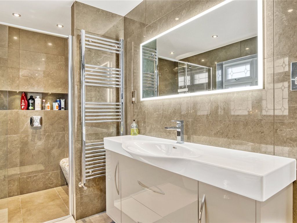 6 bed detached house for sale in Broad Walk, London N21, £3,850,000