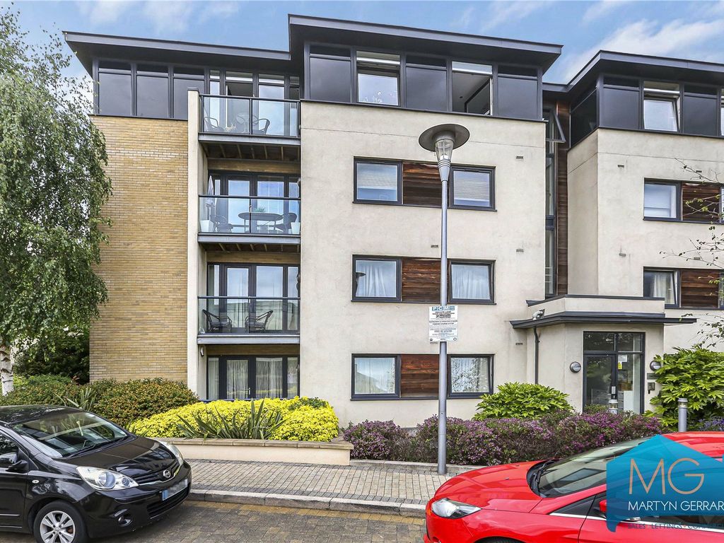 2 bed flat for sale in Oat House, 5 Peacock Close, London NW7, £450,000