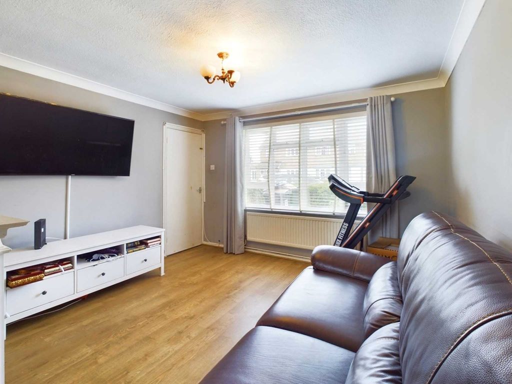 3 bed property for sale in 3 Bed In Boxted Road, Warners End HP1, £375,000