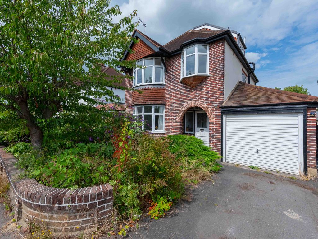4 bed detached house for sale in Buckland Avenue, Slough SL3, £799,950