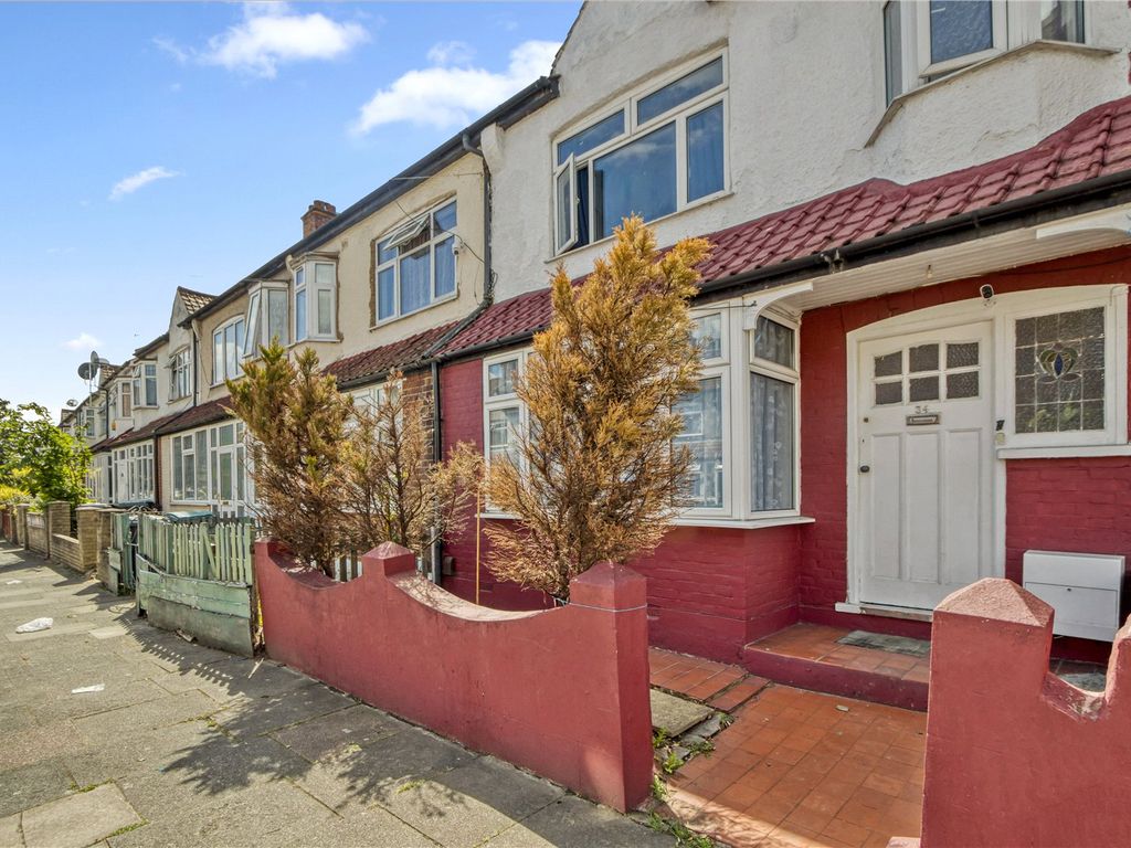 4 bed end terrace house for sale in Carew Road, London N17, £585,000