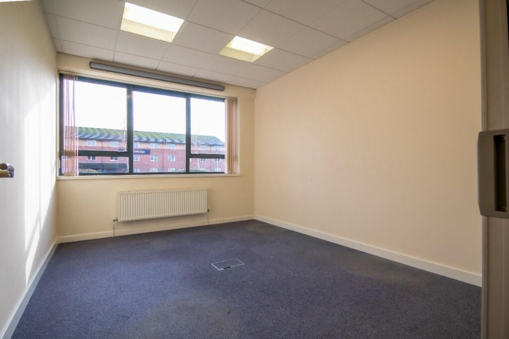 Office to let in Roach Bank Road, Bury BL9, £19,512 pa