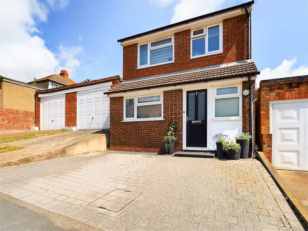 4 bed detached house for sale in Harrington Place, Brighton BN1, £525,000