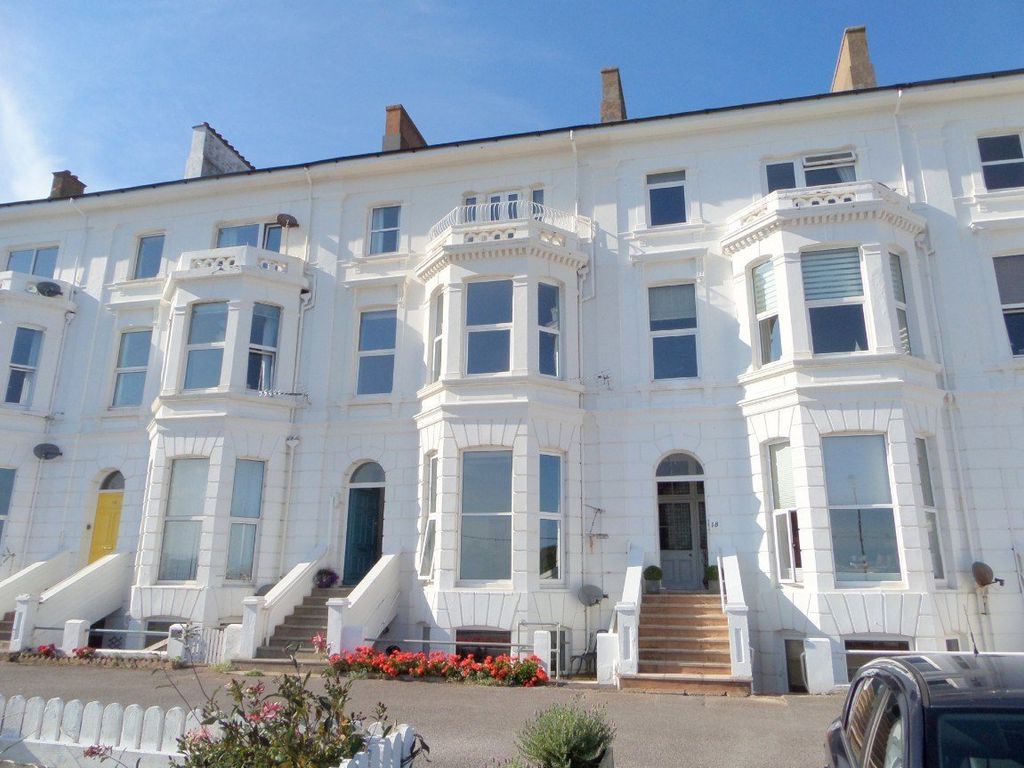 2 bed flat for sale in Morton Crescent, Exmouth EX8, £385,000