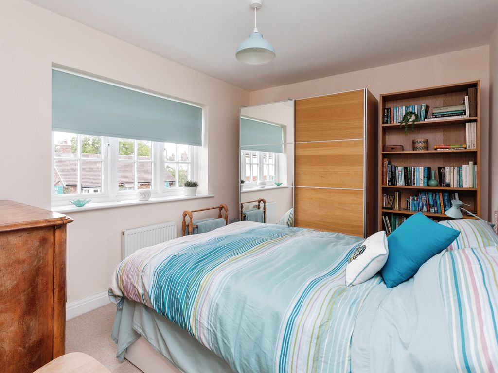 3 bed detached house for sale in Harkness Court, Hanslope, Milton Keynes, Buckinghamshire MK19, £450,000
