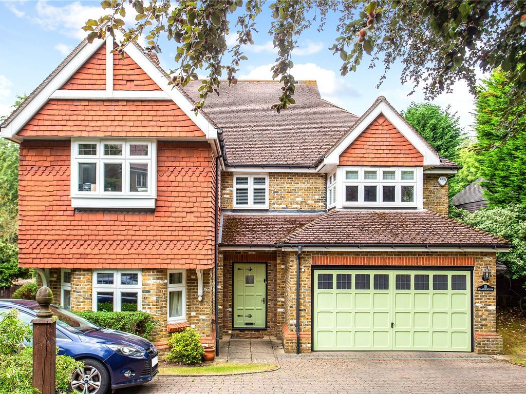 5 bed detached house for sale in Beech Close, Cobham, Surrey KT11, £1,550,000