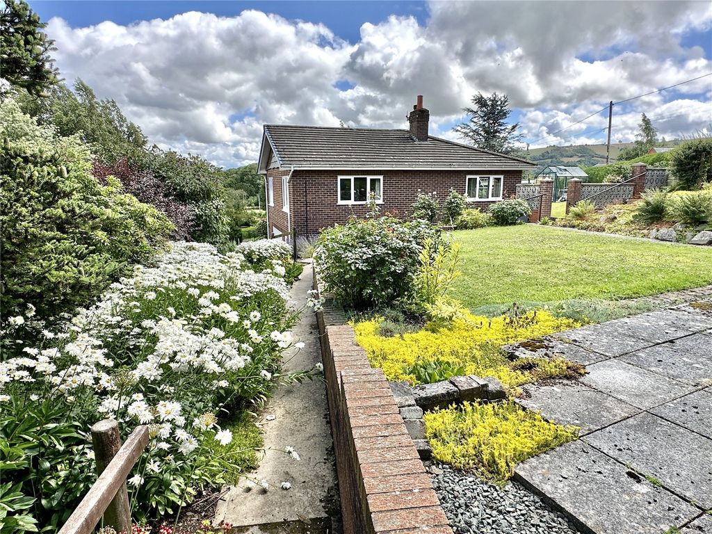 3 bed bungalow for sale in Kerry, Newtown, Powys SY16, £425,000