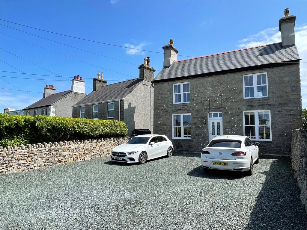 3 bed cottage for sale in Tynygongl, Benllech, Anglesey, Sir Ynys Mon LL74, £335,000