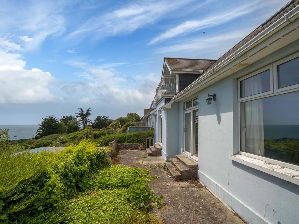 5 bed property for sale in Whitwell Road, Ventnor PO38, £595,000