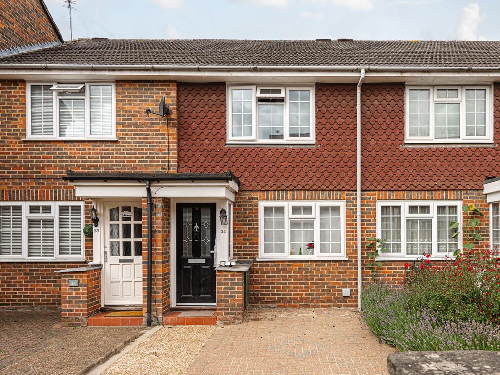 2 bed terraced house for sale in Stevens Close, Epsom KT17, £425,000