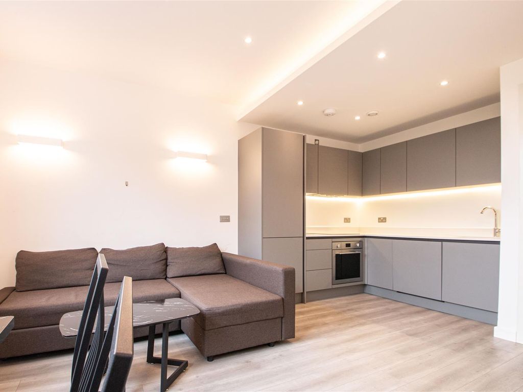 1 bed flat to rent in 17 Capital Drive, Milton Keynes MK14, £1,095 pcm