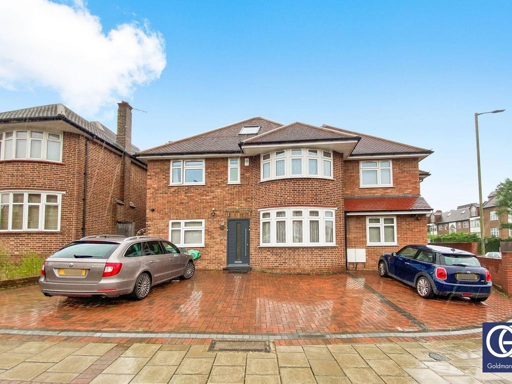 5 bed detached house to rent in Queens Way, London NW4, £4,000 pcm
