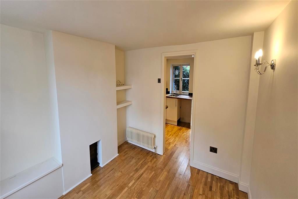 2 bed terraced house for sale in Sun Street, Lewes, East Sussex BN7, £350,000