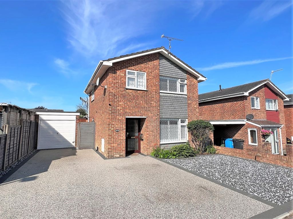 3 bed detached house for sale in Verity Crescent, Canford Heath, Poole BH17, £384,950