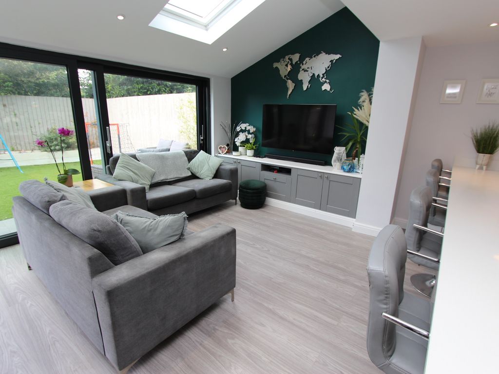 4 bed detached house for sale in Perkins Way, Beeston, Beeston NG9, £525,000