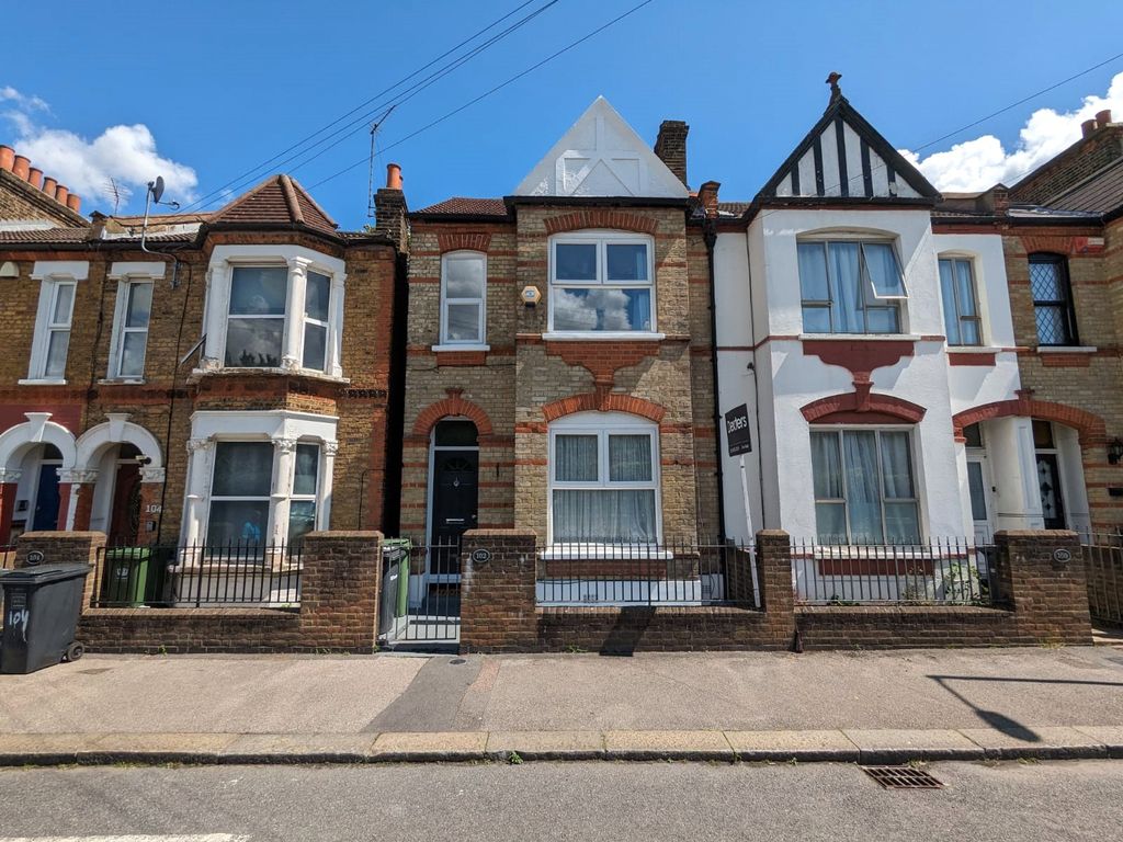 3 bed terraced house for sale in Doggett Road, Catford, London SE6, £600,000
