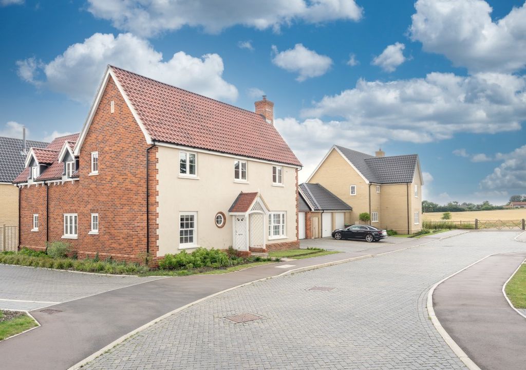 4 bed detached house for sale in Daisy Way, Gillingham, Beccles NR34, £525,000